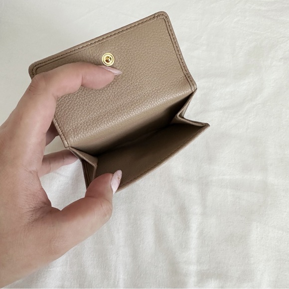 PRADA Vitello Grain Compact Wallet in Cammeo - Picture 3 of 9